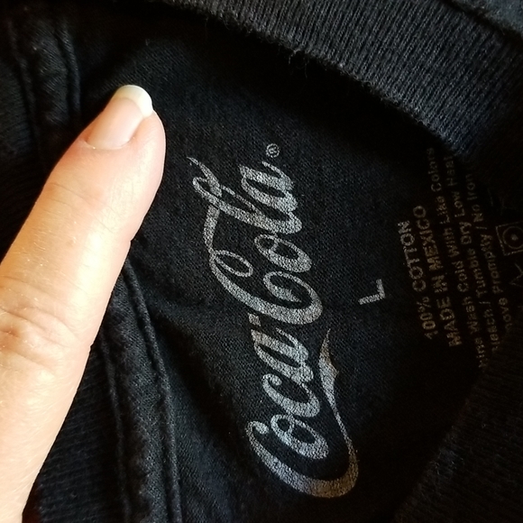 Coca cola tshirt - Picture 2 of 4